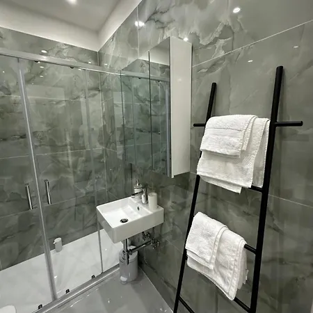 La Dolcevita Bed & Breakfast *